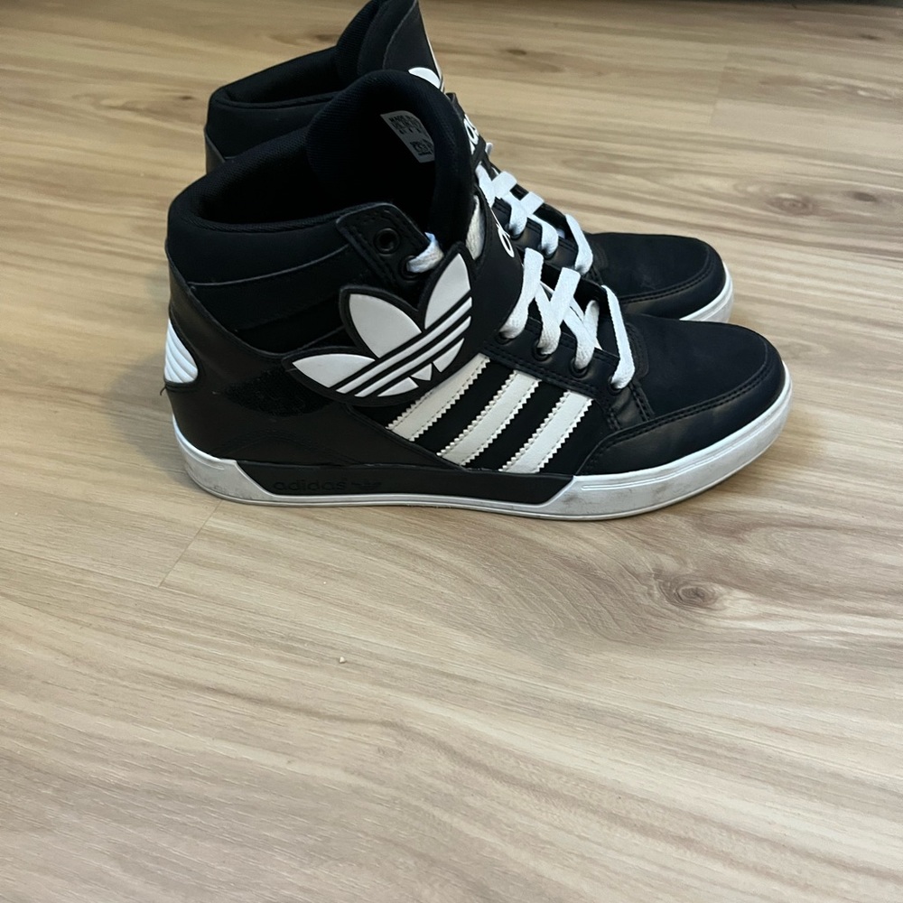 Black adidas size 6.5